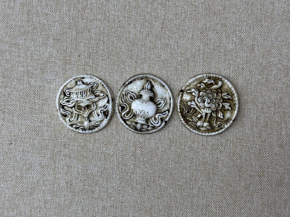 贝雕吉祥八宝 3只
